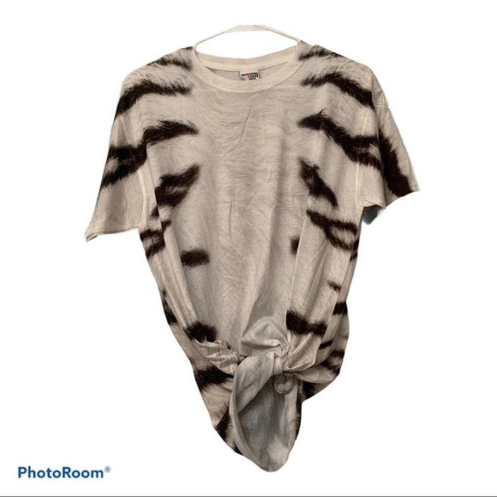 White Tiger Animal Print Short Sleeve Shirt